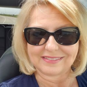 Meet your Posher, Vickie